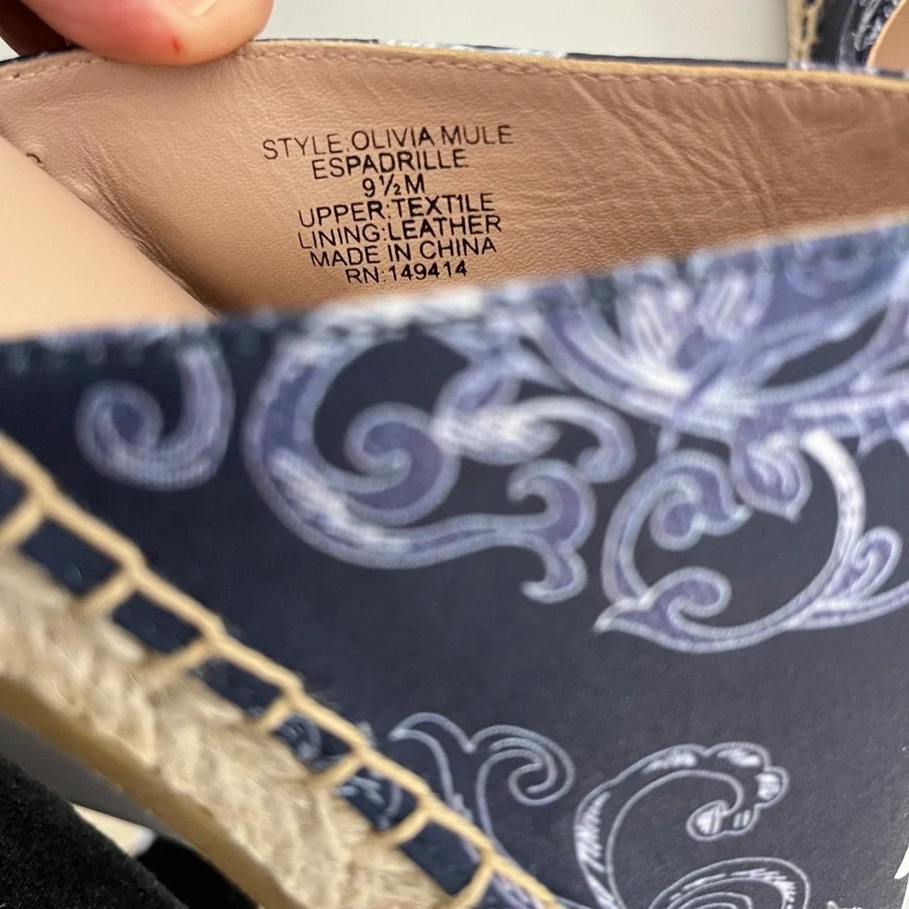 Johnny Was Olivia Mule Espadrille Women 9.5 Navy Blue Floral Scroll Print